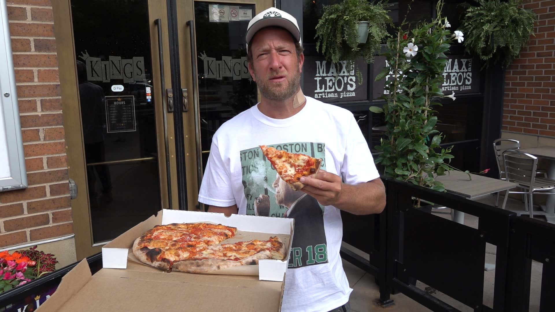 Barstool Pizza Review - Max & Leo's Artisan Pizza (Chicago, IL)