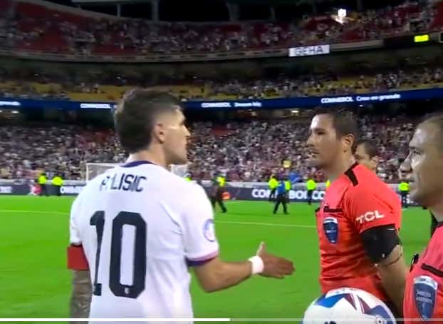 There Better Be A Full Investigation Into This Ref After He Pulled The Ultimate Bullshit On Christian Pulisic