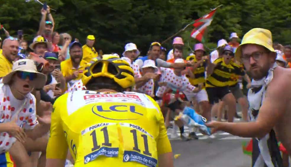 Cycling Tough: Tour de France Rider Gets Potato Chips Thrown In His Face, Still Continues to Race