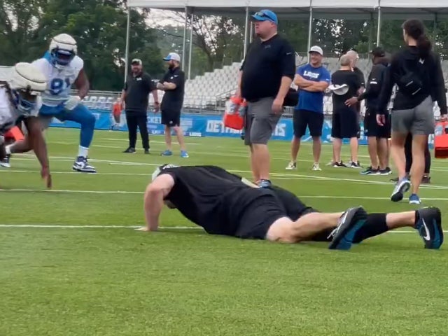 Football Season Has Officially Started Now That Dan Campbell Has Hit 40 Up-Downs, Gave A Passionate Speech About 'Work' And Grit To The Media