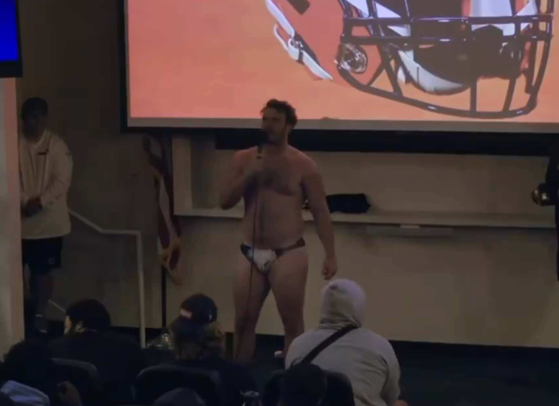 The Canadian Eagle Won Over Bears Fans Hearts On Hard Knocks And Then Promptly Ripped Them Out