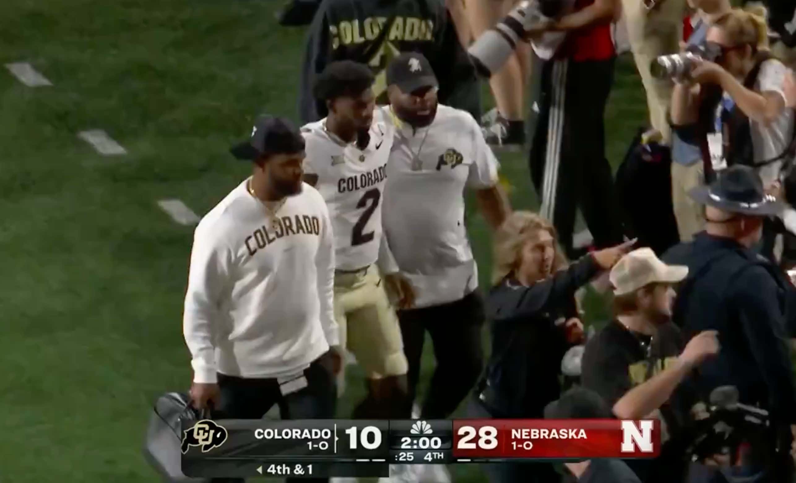 Shedeur Sanders Left the Colorado Sideline With 2:00 Left in the Buffaloes' 28-10 Loss to Nebraska
