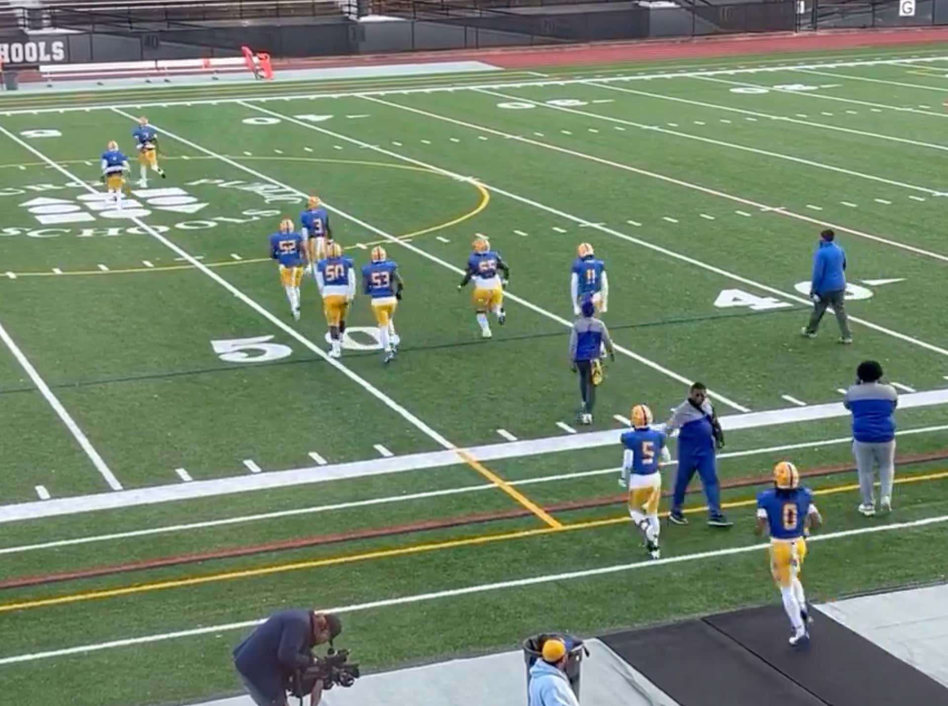 A Pittsburgh High School Won Its Football Game 680 With Just 11