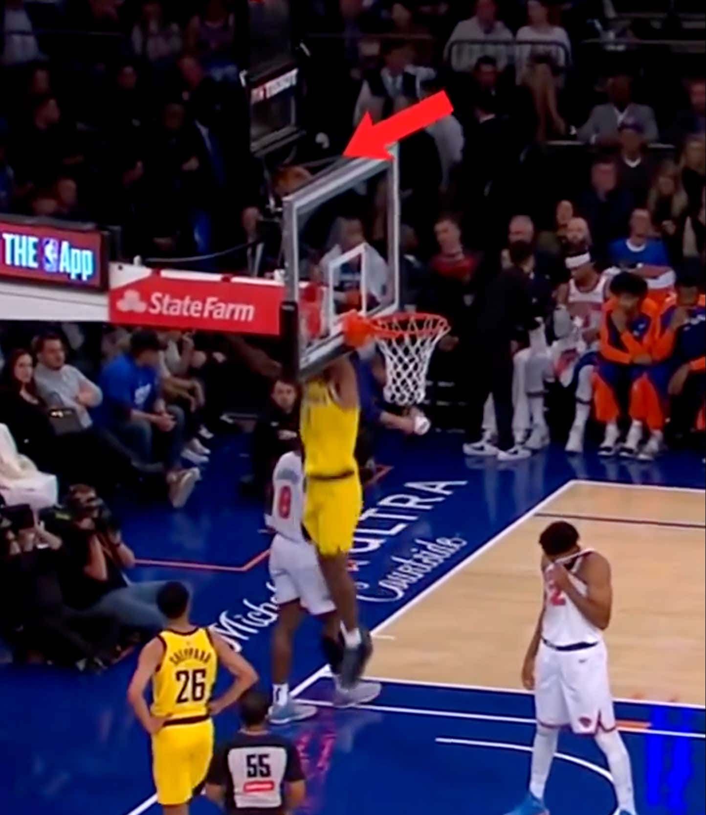 The Pacers Absolutely STINK At The Moment, But Obi Toppin Showed He Is An Athletic Freak Of Nature By Touching The Shot Clock