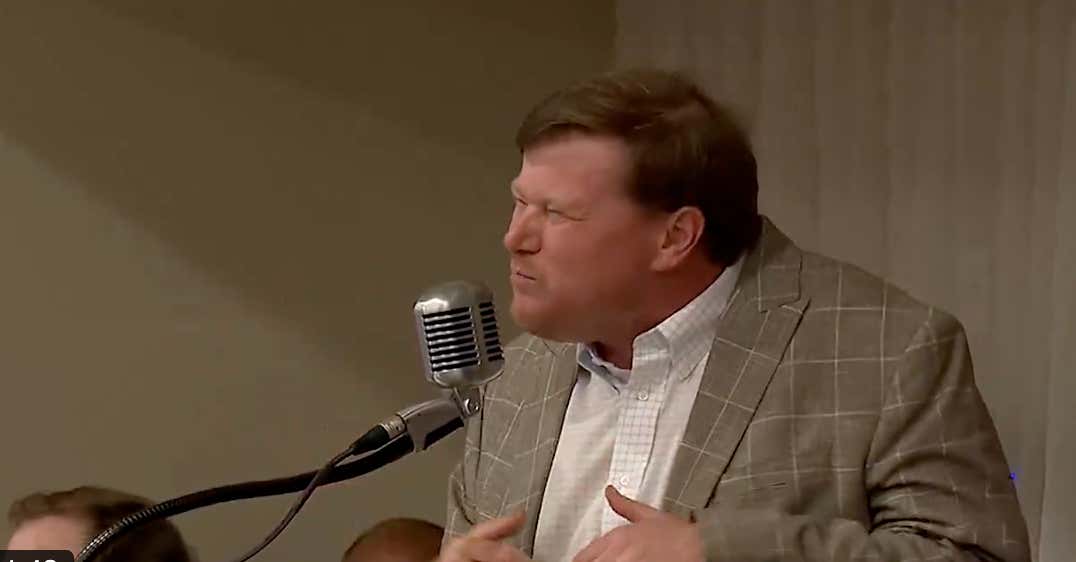 Mintzy Blew The Roof Off The Savanah Quarterback Club Speaking Engagement