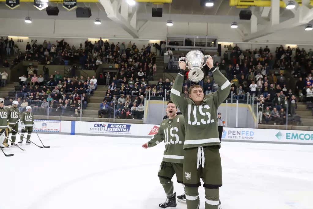 Hockey At Army Is Unlike Anything You Have Ever Seen - Chiclets University West Point