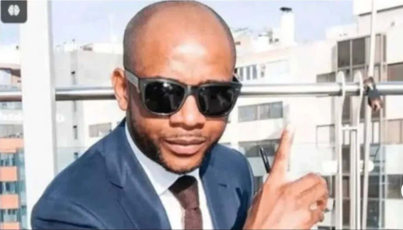 A Central African Public Official Has Been Arrested After 400 Sex Tapes Were Discovered Of Him With The President's Sister, His Brother's Wife, and Other High Profile Women.