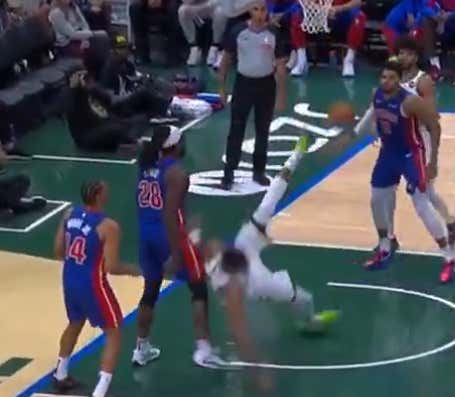 Isaiah Stewart Just Committed One Of The Dirtiest Plays You Will Ever See