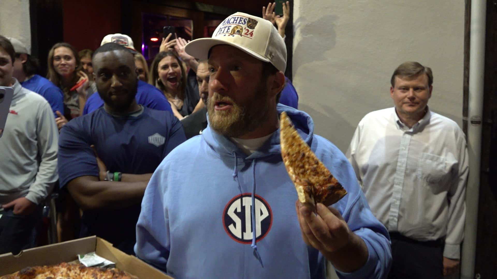 Barstool Pizza Review - Funky's Pizza (Oxford, MS)