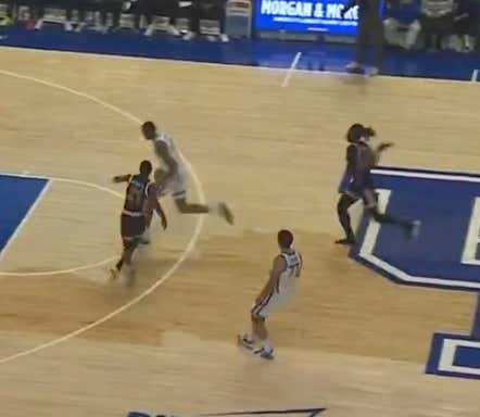 Kentucky's Offense Is So Good They Got A Jackson State Player Throwing A Shoe At Brandon Garrison To Try And Stop Him From Dunking
