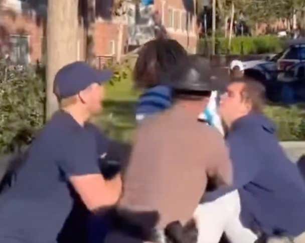 Former Florida Player Princely Umanmielen Had an All-Time Crashout and Tried To Fight Fans After Ole Miss Lost to the Gators