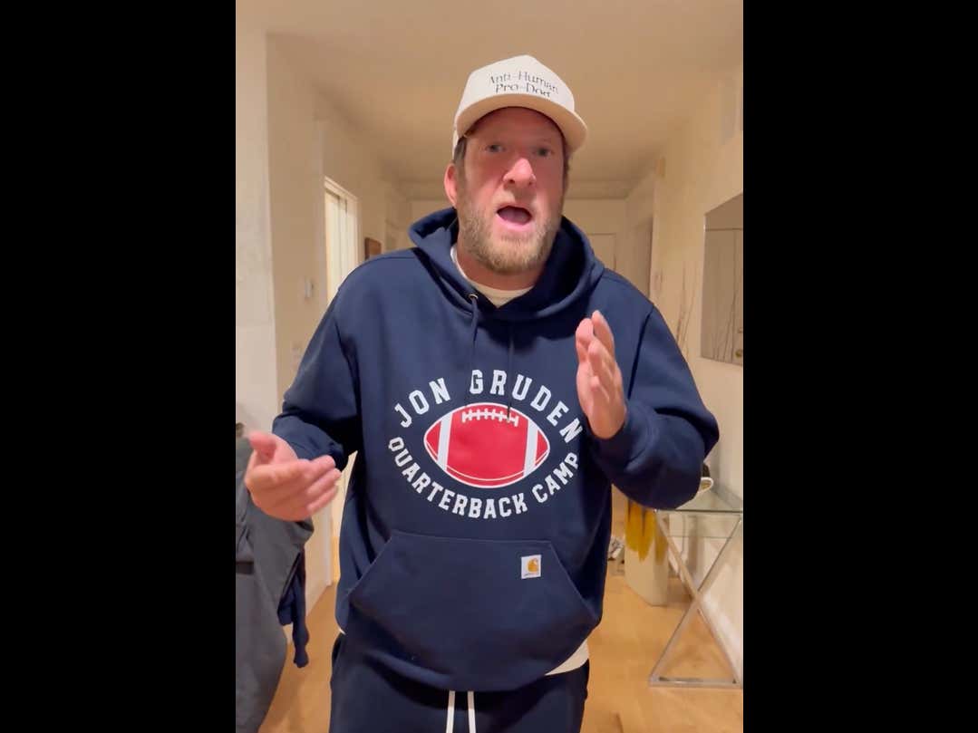 The Barstool Black Friday Sale Is Now Live
