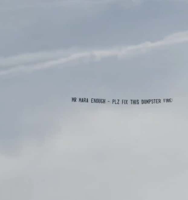 'Fix This Dumpster Fire' - Giants Fans Are Now Flying Banners Over MetLife Stadium, Begging This Franchise To Stop Being A Damn Joke