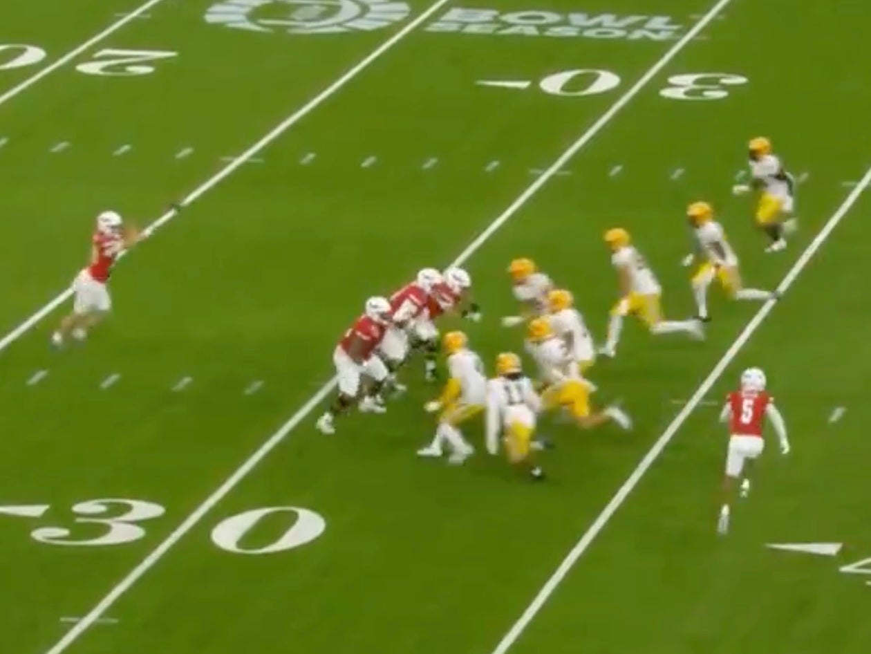 Meaningless Bowl Season is Off to a Hot Start, UNLV Executed The Perfect Chest Pass Fake Punt