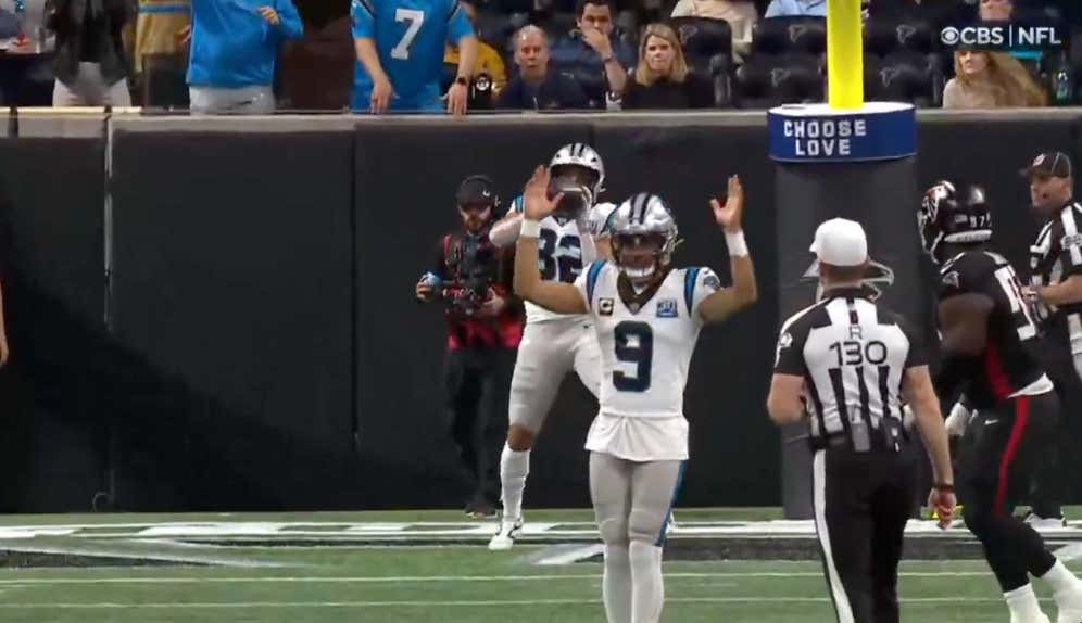 Bryce Young Going From Getting Benched To Throwing The Coldest Touchdown Pass Of The Season Is Why America Loves A Comeback Story