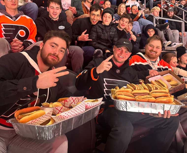 Chasing Gretzky: Group Of Flyers Put Up Historic Numbers On Dollar Dog Night