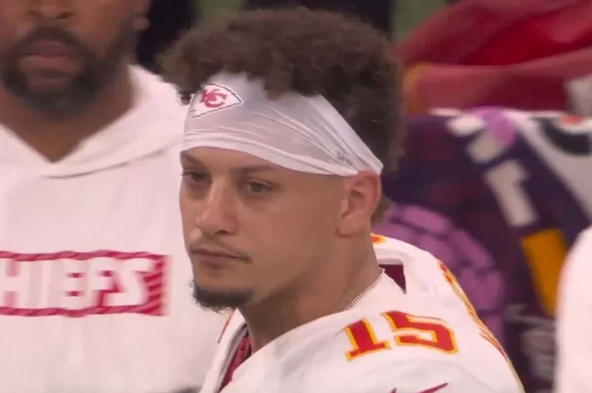 Last Night We Got Our Answer To The Question "What Would Patrick Mahomes Look Like If The Chicago Bears Went Through With Drafting Him", And It Was Shocking.