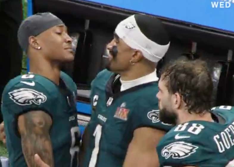 "It's Been A Ride" - This Moment Between DeVonta Smith and Jalen Hurts Can Make Grown Men Weep