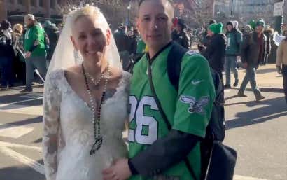 There's Not A More Beautiful Philly Love Story Than Getting Married During The Eagles Super Bowl Parade