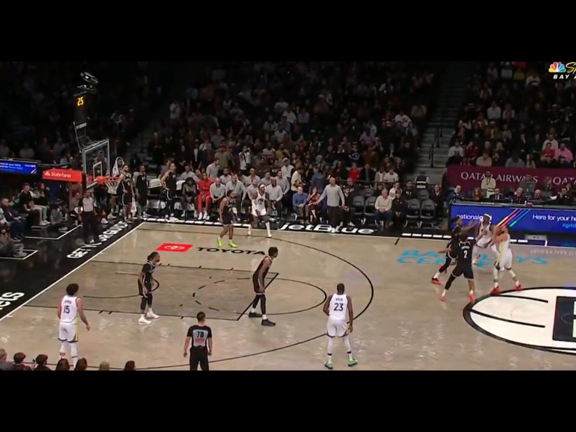 Steph Curry Is Burying More Insane Half Court Heaves Which Confirms The Warriors Dark Magic Is Officially Back