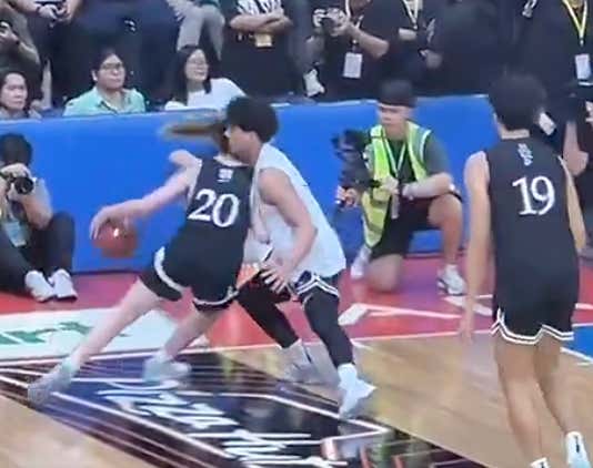 A Clip Of WNBA Star Sabrina Ionescu Bullying A Filipino Basketball Player At An Exhibition Game In Manila Has Sparked Debate On The Internet