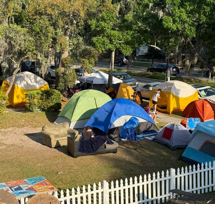 It Just Means More: Florida Fans Have Been Camping Out, Sleeping In Tents Outside Of A Bar To Get Ready For The National Title Game
