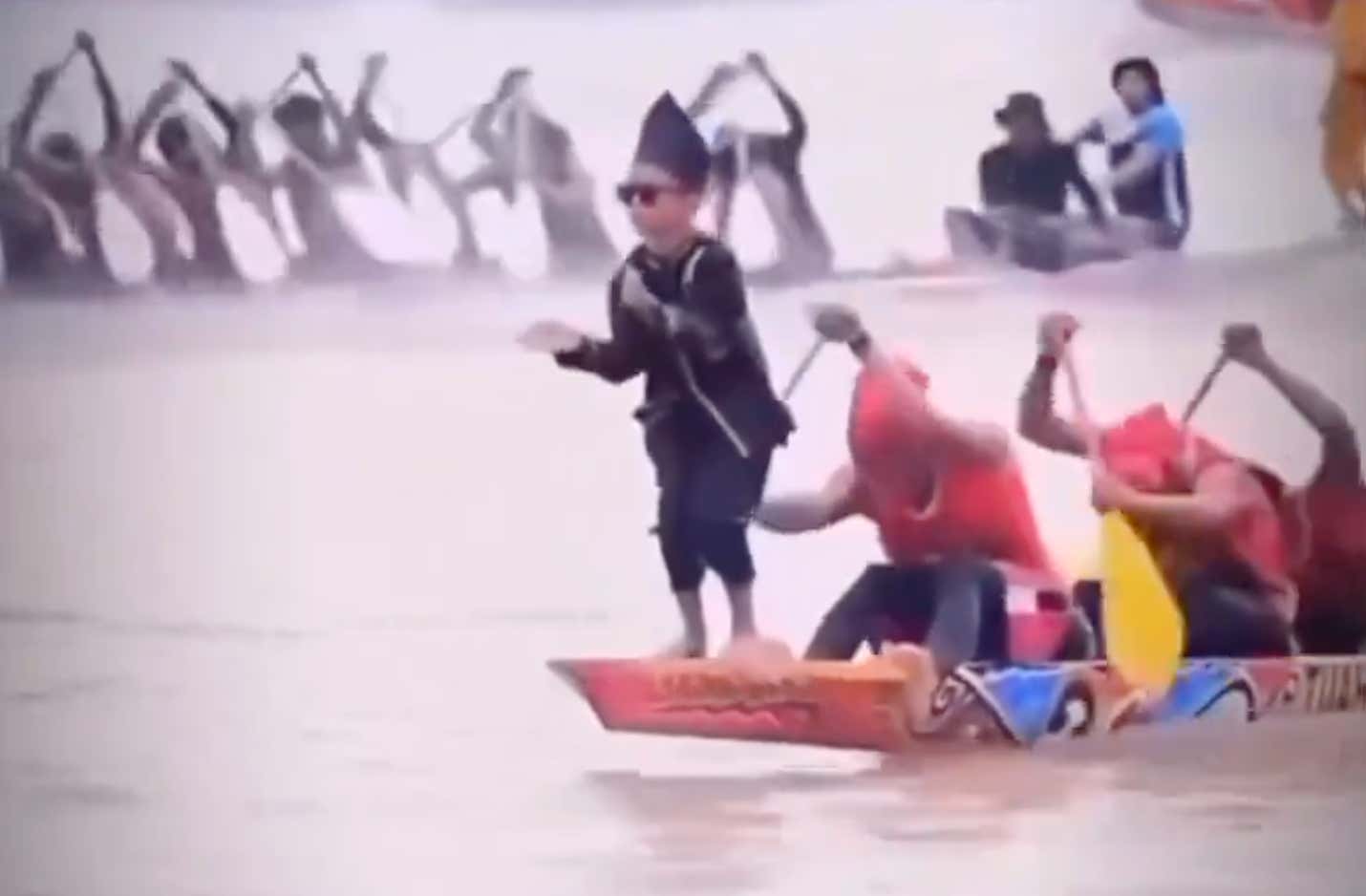 DUDES ROCK: Indonesian Boat Racing Videos Are Going Viral Because Of Pacu Jalur Dance Leaders "Aura Farming" Till The Finish Line