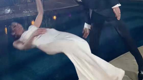 A Groom Dropped His Bride In A Pool On Purpose And I Officially Don't Understand Anything Anymore