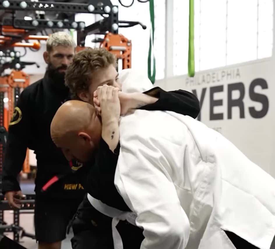 Fun Fact: You Are Going To Get Your Ass Kicked If You Try To Fight The Philadelphia Flyers This Year