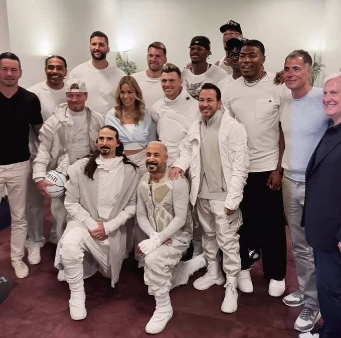 The Lakers (Minus LeBron) Celebrated The Luka Doncic Extension By Taking Him To See The Backstreet Boys At The Sphere In Vegas