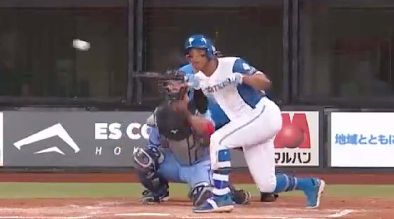 This Japanese Player Driving In 2 Runs On A Squeeze Bunt Is What Baseball Is Meant To Be