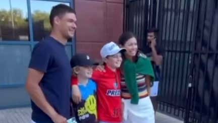 The Kid Who Got His Signed Hat Stolen By An Adult At The US Open Got To Remeet Kamil Majchrzak After His Warmup And Got An Entire Bag Of Merchandise
