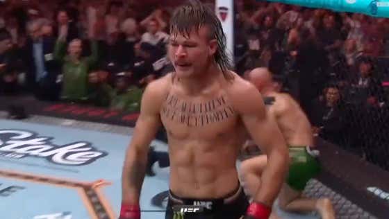 Diego Lopes Caps Off Noche UFC With An Amazing Spinning Elbow Finish