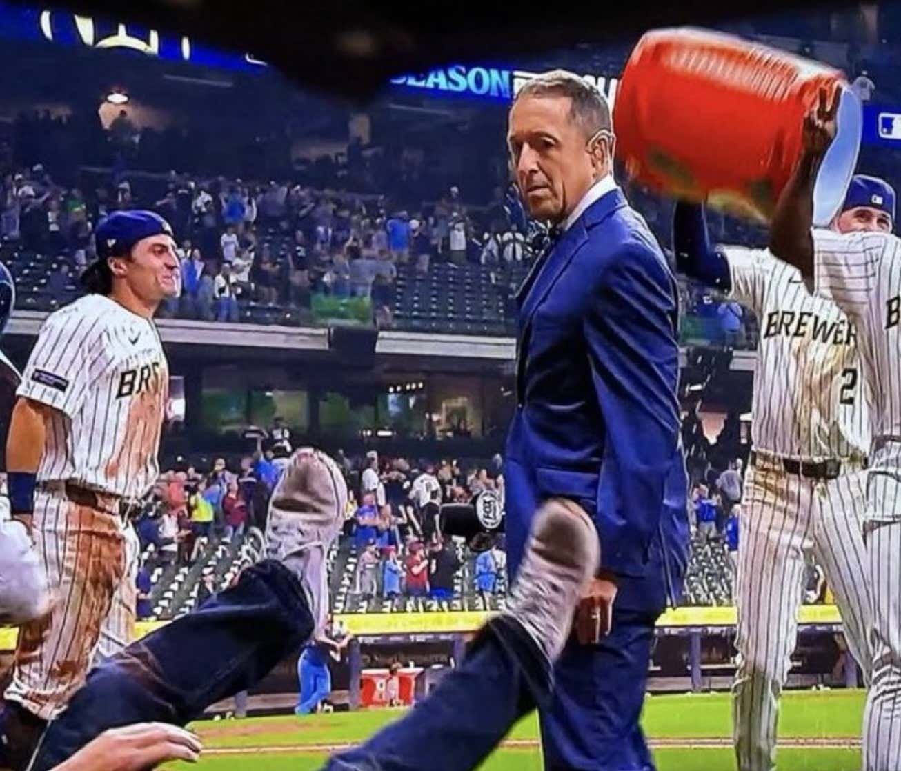 Ken Rosenthal Offered A Terrible "Apology" For Bulldozing The Brewers Team Photographer On Saturday Night In What Was An Unbelievable Clip