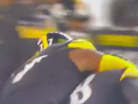 Aaron Rodgers Celebrating His Go Ahead TD Only To Get Flattened By His Giant Offensive Lineman Broderick Jones Is One Of The Funniest Clips Of The Year