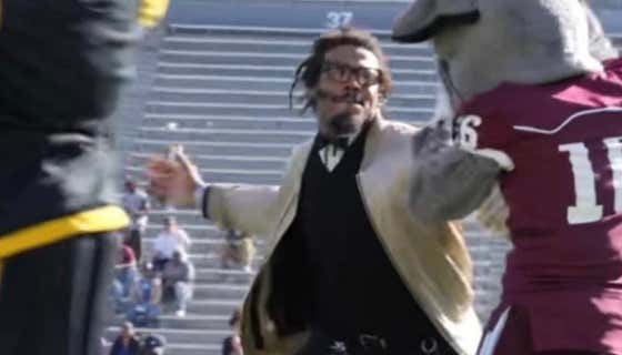 Cam Newton Threw a God Damn Haymaker at The Alabama A&M Mascot For Knocking Cam Netwon's Hat Off His Head