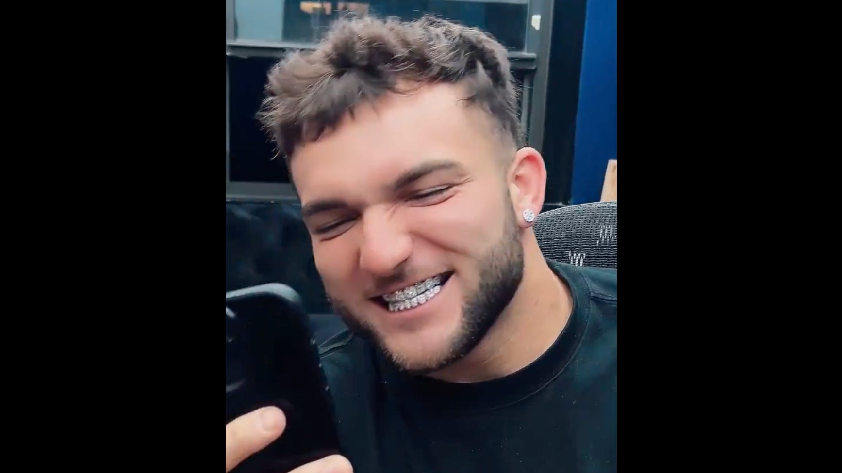 Cam Skattebo Continues His Historic Aura Run By Getting A New Pair Of Grills