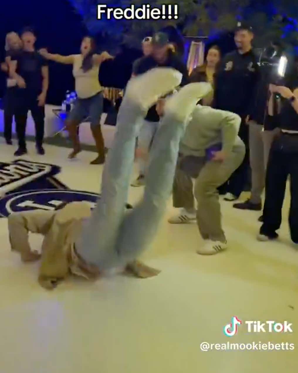 Freddie Freeman Shocks The World At The Dodgers Post Parade Party With One Of The Best Worms You'll Ever See