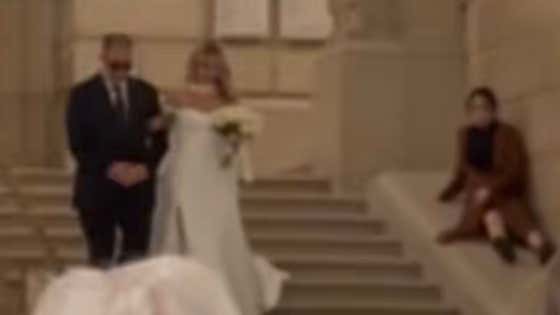 This Wedding Coordinator Sliding Down A Staircase At The Worst Possible Time Is So Ridiculous You Have To Wonder