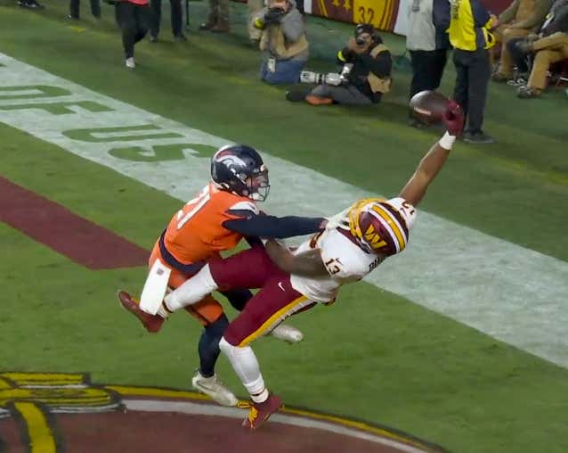 Treylon Burks With An INCREDIBLE Catch!!!!