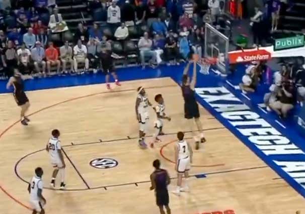 'Pretty Special Man. His Vertical. WOO, He Was Up There' - Witness History With 7'9" Olivier Rioux Becoming The Tallest Player To Ever Get A Bucket In College Hoops