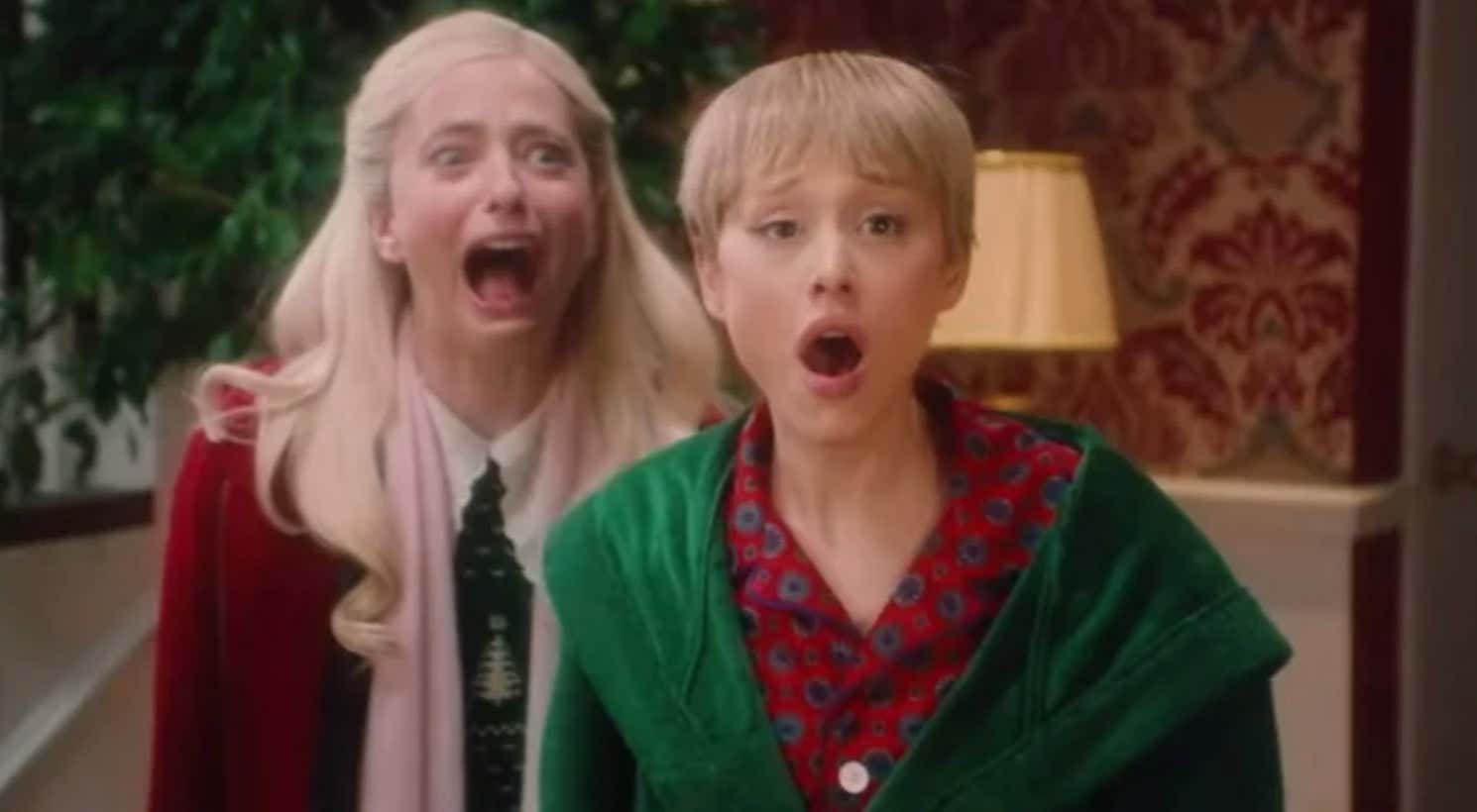 Ariana Grande And SNL Pulled Off A Funny "Home Alone" Skit On Saturday Night That's Worth A Watch