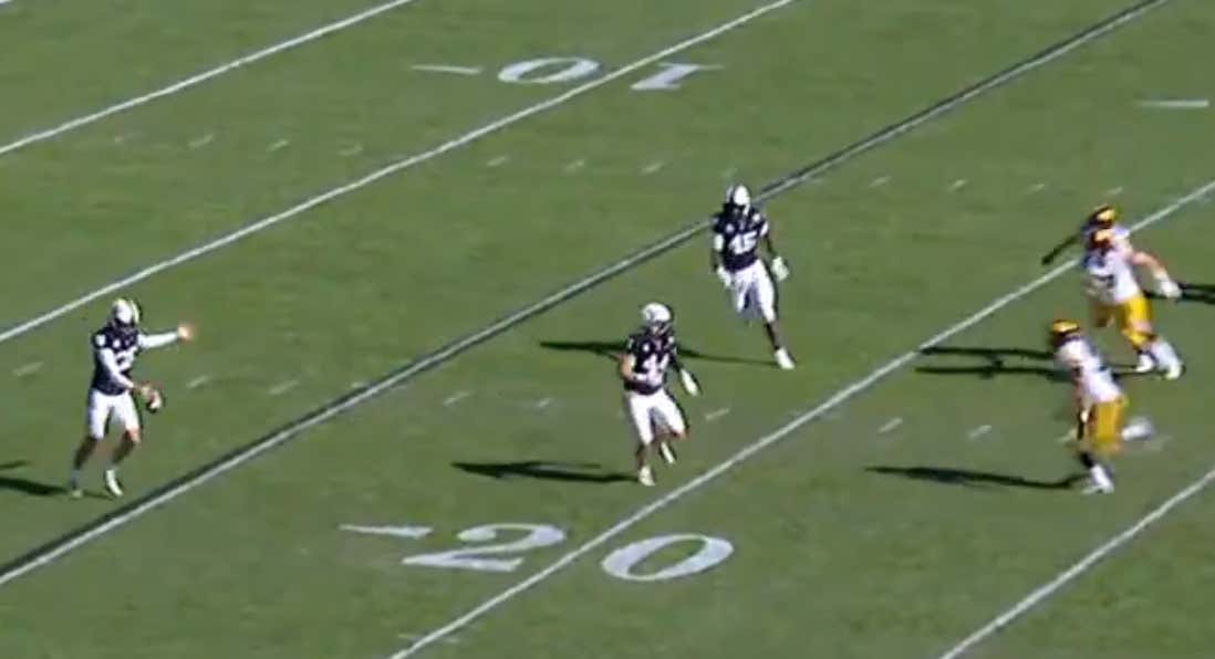 The Vanderbilt Punter Just Did Something I've Never Seen In My Entire Life Of Watching Football