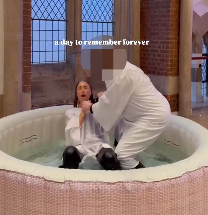 Lily Phillips (Who Slept With 1,113 Men In 12 Hours) Gives Wild Interview About Finding Religion After Posting Her Adult Baptism Online