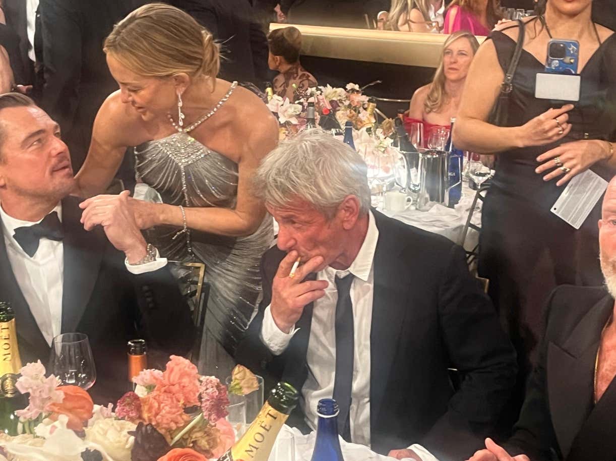Do Not Tell Sean Penn He Can't Smoke Inside at The Golden Globes