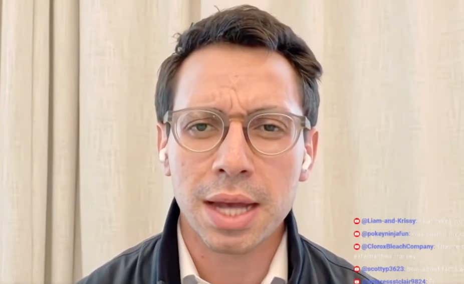 Florida Gubernatorial Candidate Is Pushing For A "Sin Tax" That Will Require OnlyFans Creators To Pay 50% Of Their Earnings To The State