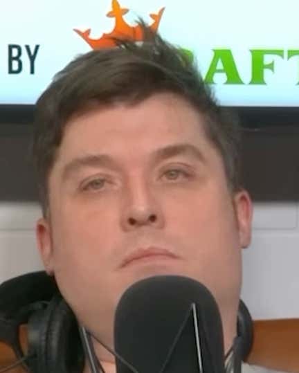 Skell Of The Week: Guy Shuts His Eyes For A Few Minutes Before Recording A Pod