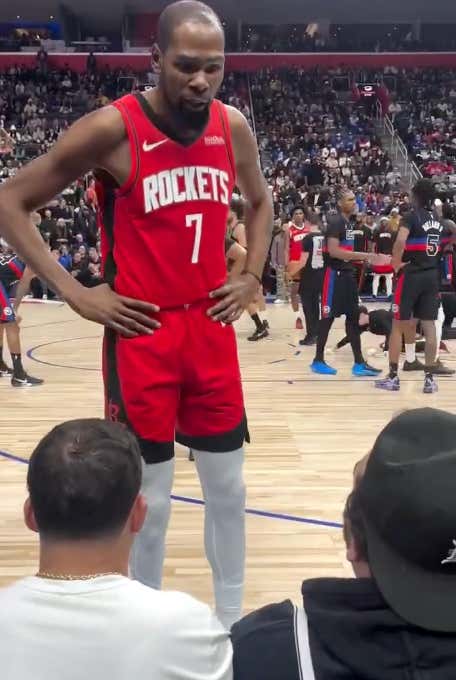 Kevin Durant Went Off On Two Separate Pistons Fans, Telling One To "Suck My Dick" And Called The Other A "Fat Mothafucka Who Can't Do Shit"