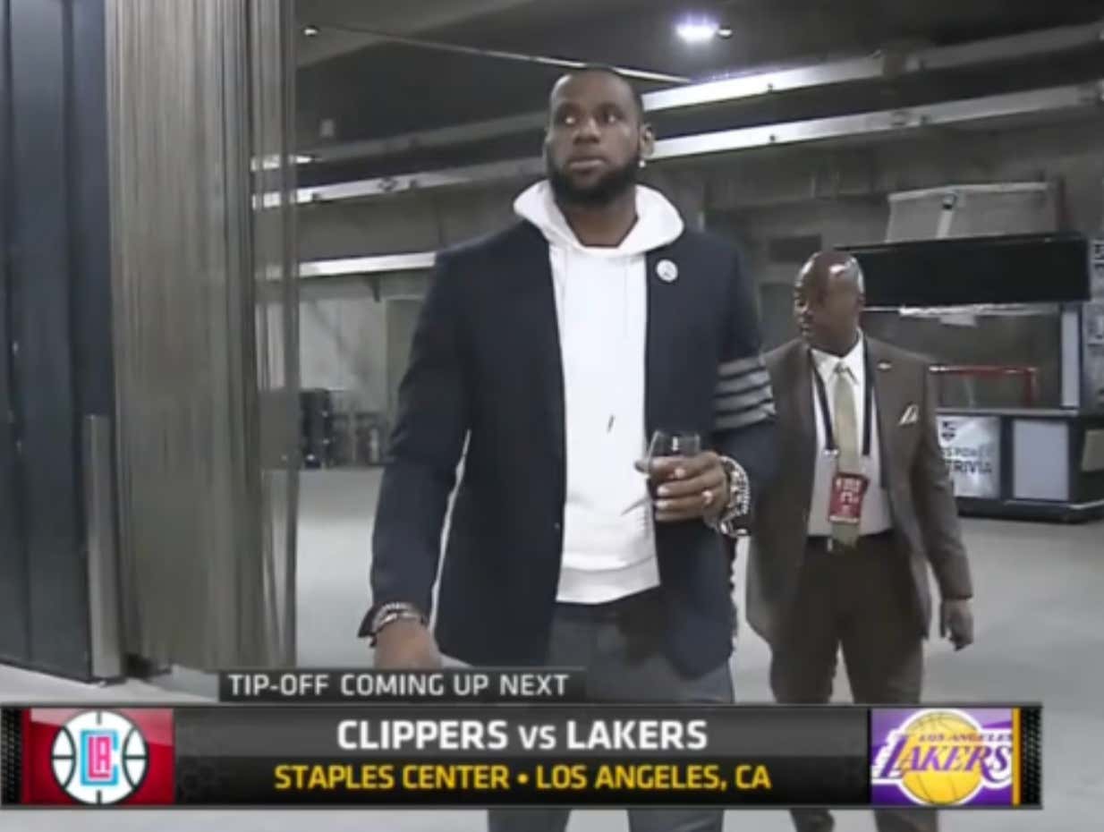 LeBron James Has Reportedly Quit Drinking Alcohol So He Can Relieve The Pressure On His Back And Joints To "Keep Up With The Young Guys"