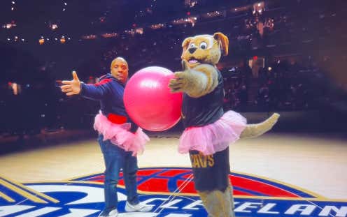 If You Thought Art Was Dead, Then Clearly You Haven't Watched This TV Timeout Performance At The Cavs Game